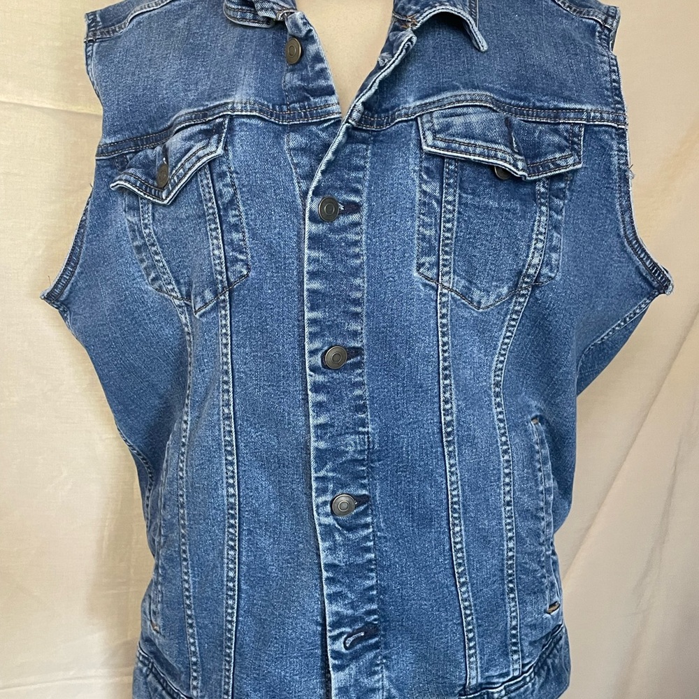 #0049- George Classic size L-42-44
Blue Denim Vest